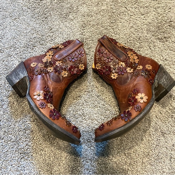 Old Gringo Hippy Dance Boots Burnished Leather 3D Appliquéd Studded Flowers 7.5B - Picture 4 of 16